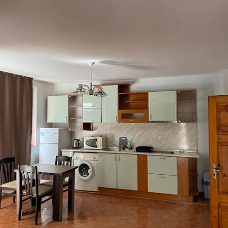 شقة александър *